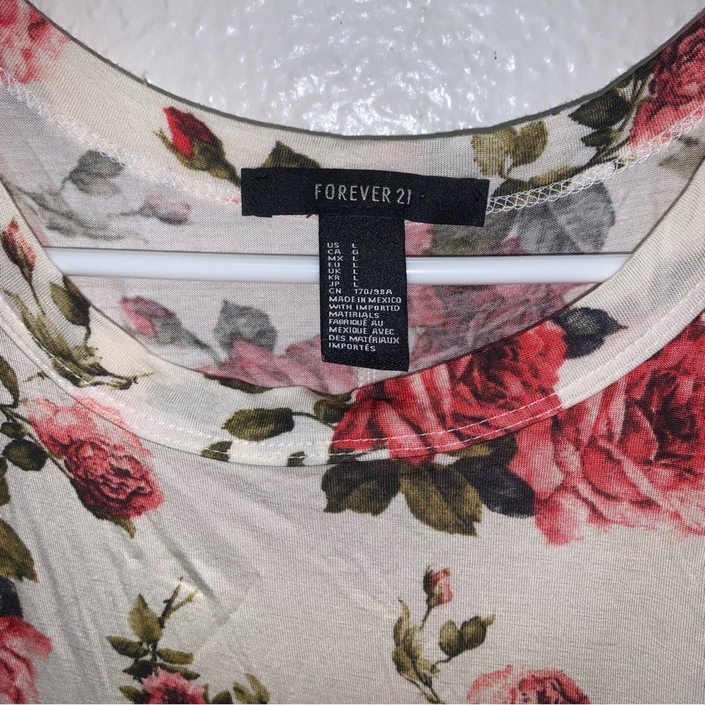 Forever 21 White Rose Floral Sleeveless Lightweight Tank Top Women’s Size L - Picture 4 of 6